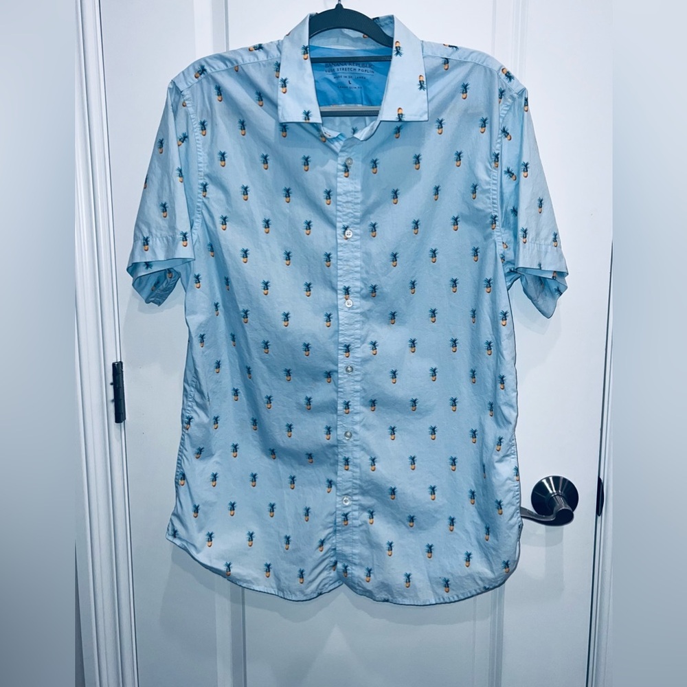 Banana Republic Light Blue Pineapple Print Casual Button Down Shirt